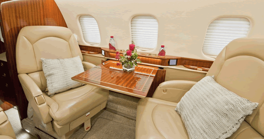 Charter Learjet 60xr Cabin 2