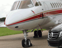 Hawker 800 private jet