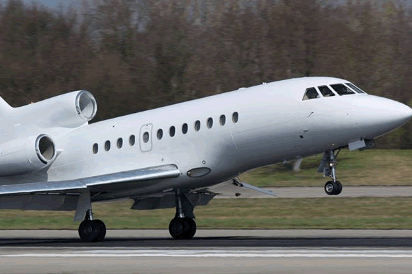 Charter-a ltd falcon7x 15 passengers