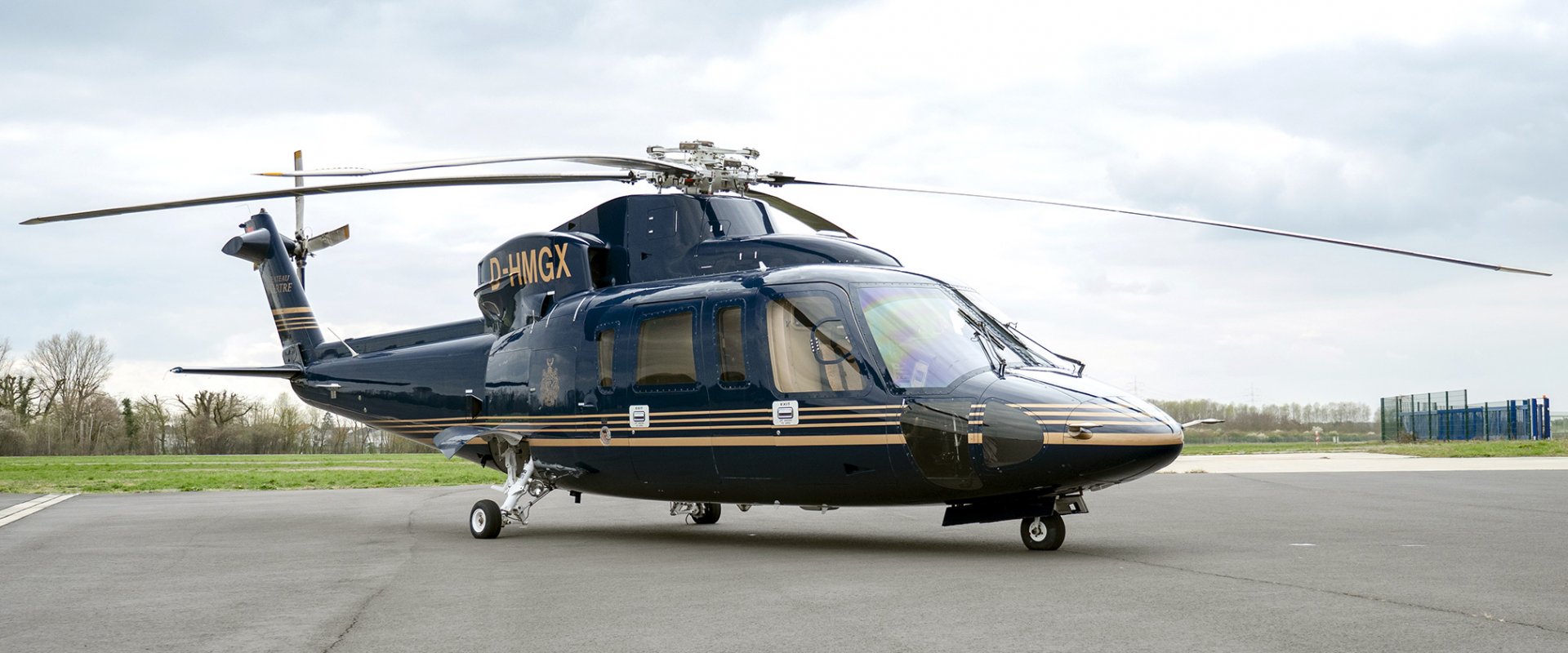 S76 london luton helicopter