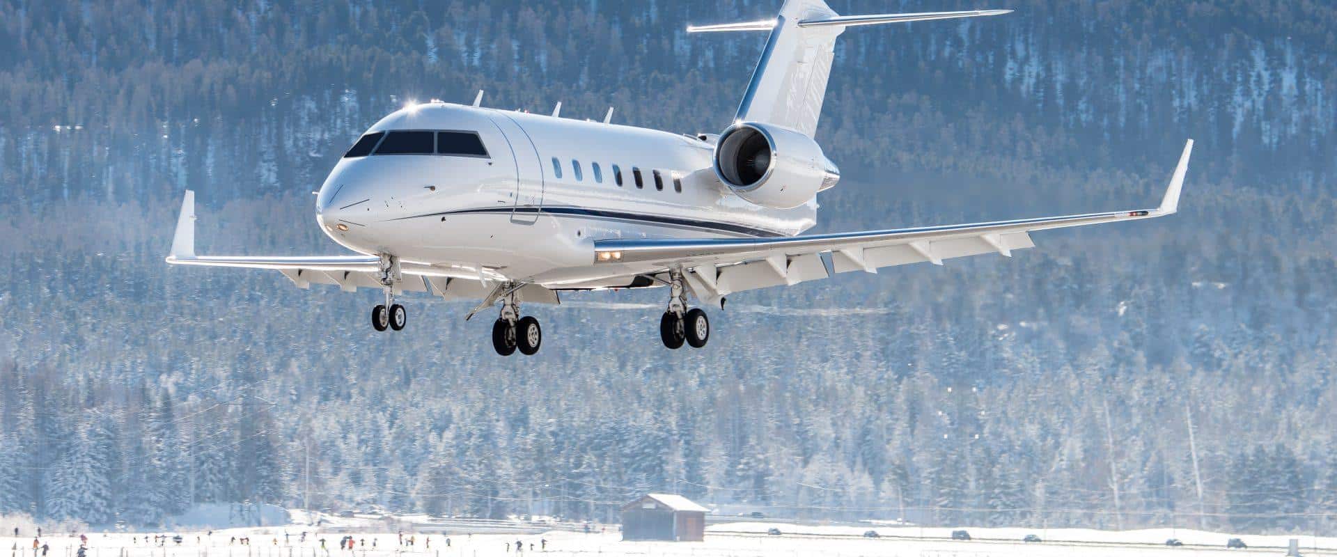 Geneva private jet landing
